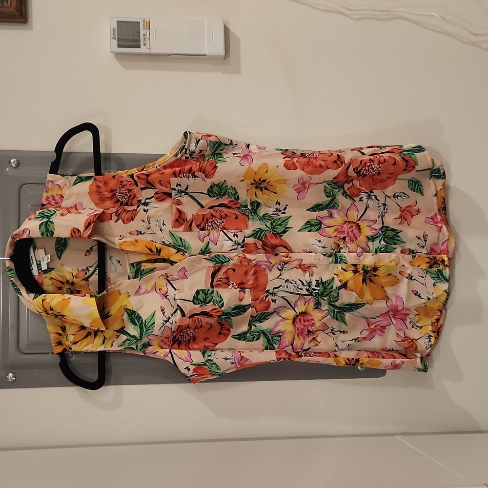 Express Portofino Floral Sleeveless Medium